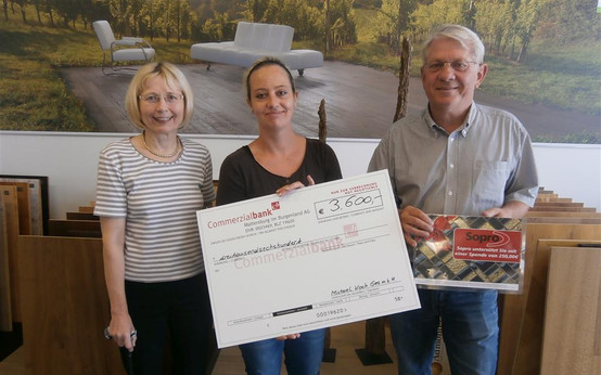 Golf-Trophy 2016 Scheckübergabe Golf-Trophy 2016 Scheckübergabe